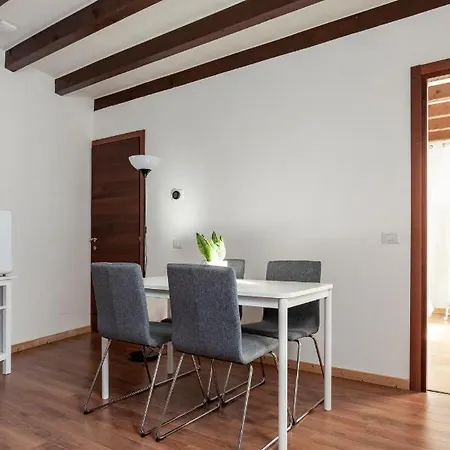 Daire A Quiet Place In Verbania